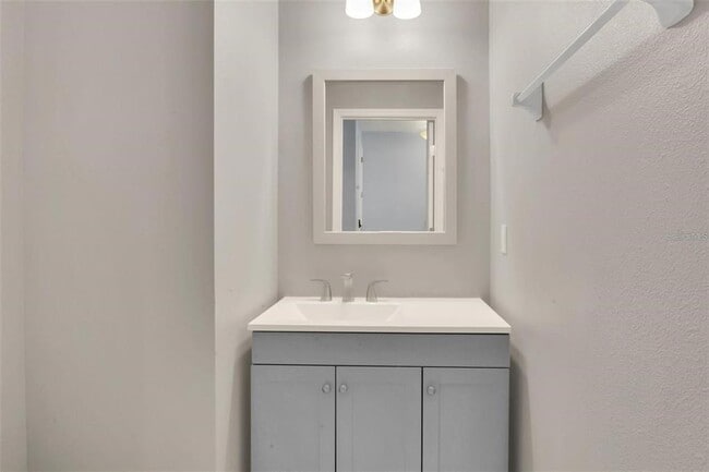 Building Photo - 1225 Countrymen Ct