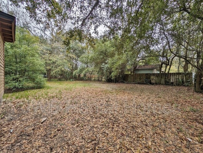 Building Photo - 1864 W 13th St