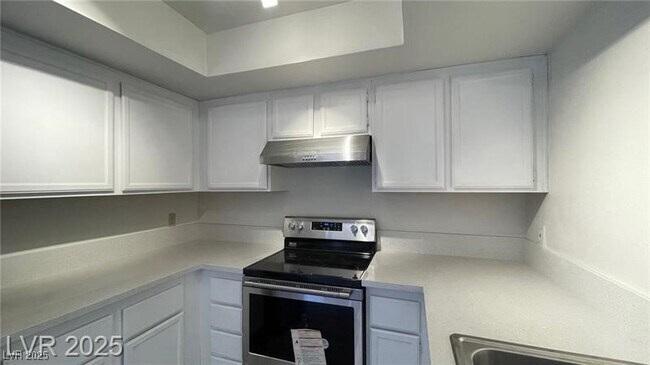 Building Photo - 1701 E Katie Ave