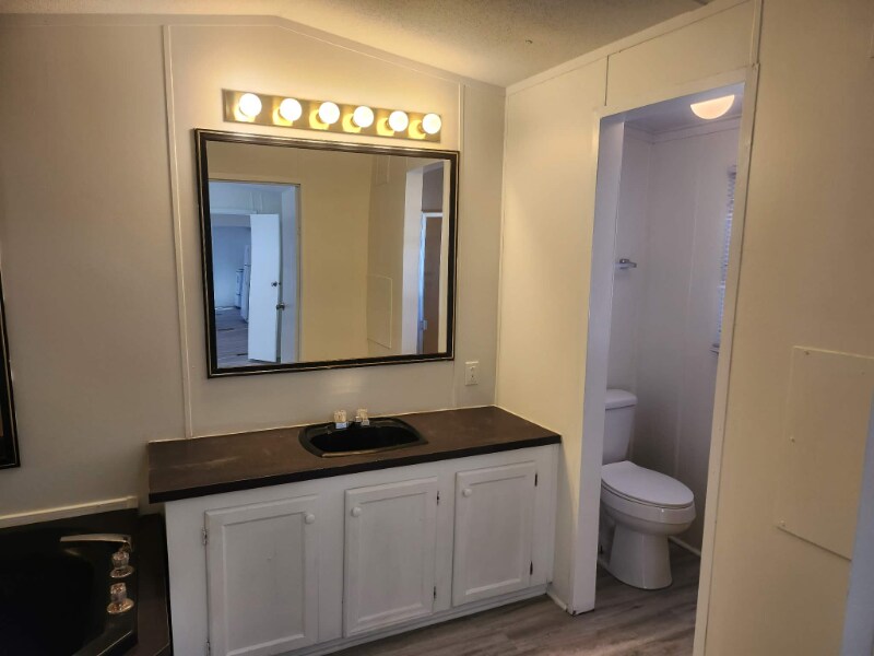 Building Photo - 1512 Orchard Farm Ln