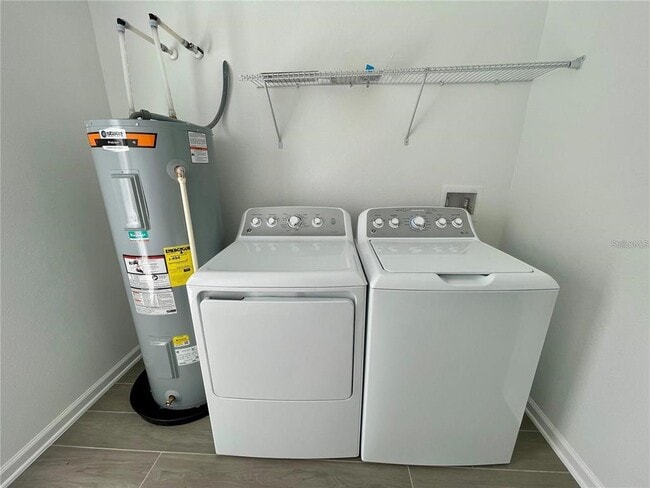 Building Photo - 13850 Title Wy