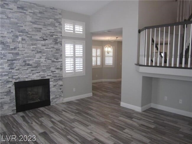 Building Photo - 2058 Smoketree Village Cir