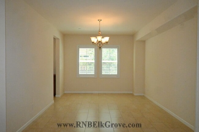 Building Photo - 8280 Columbo Cir