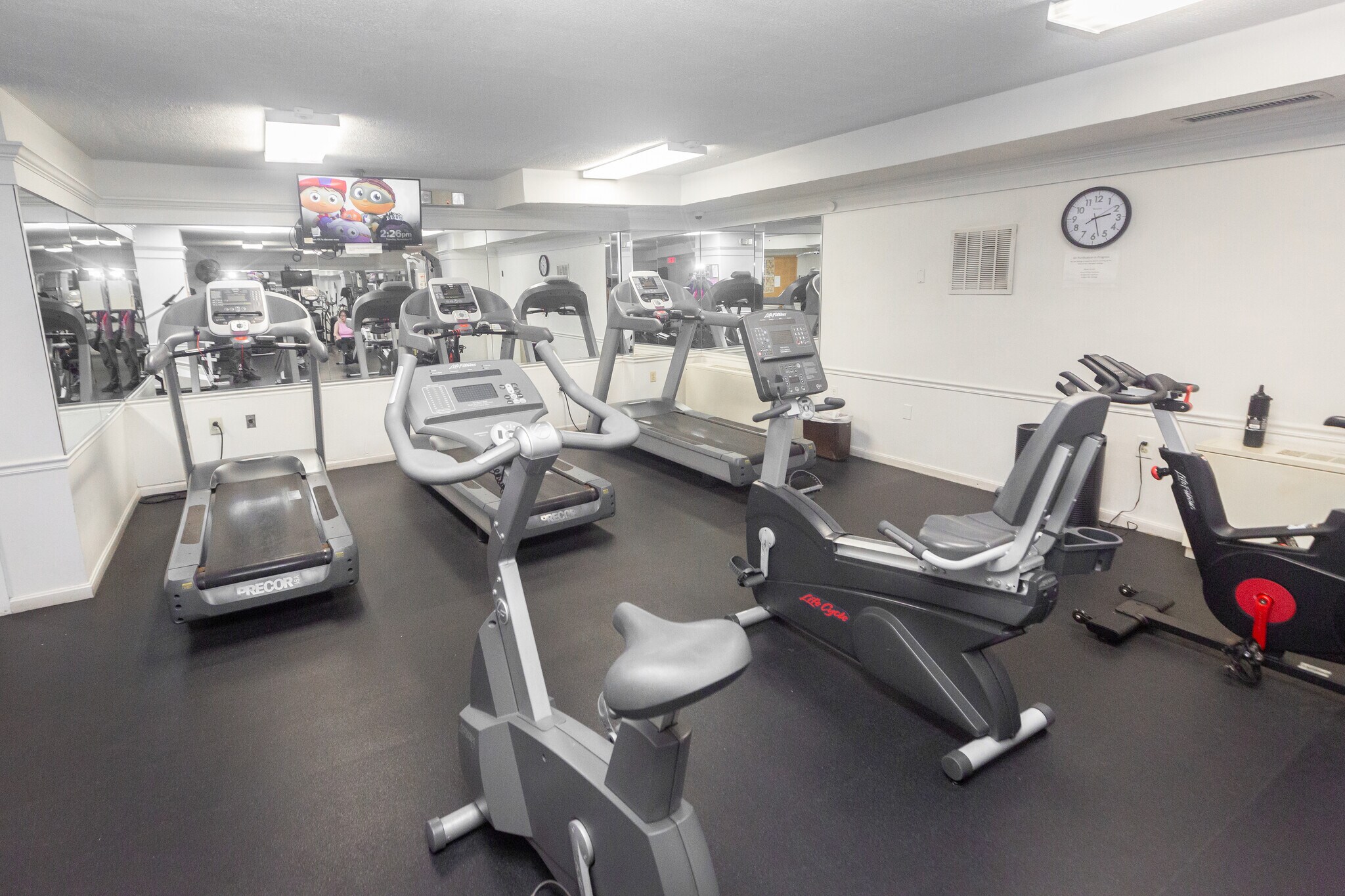 building gym - 3001 Veazey Terrace NW