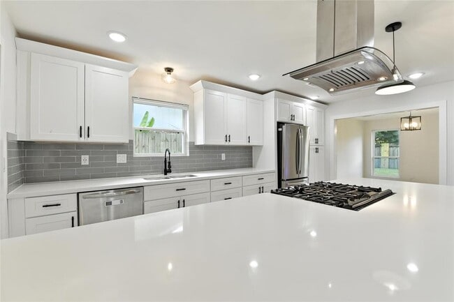 Building Photo - 4814 Warm Springs Rd