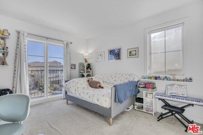 Building Photo - 12333 Finch Ct