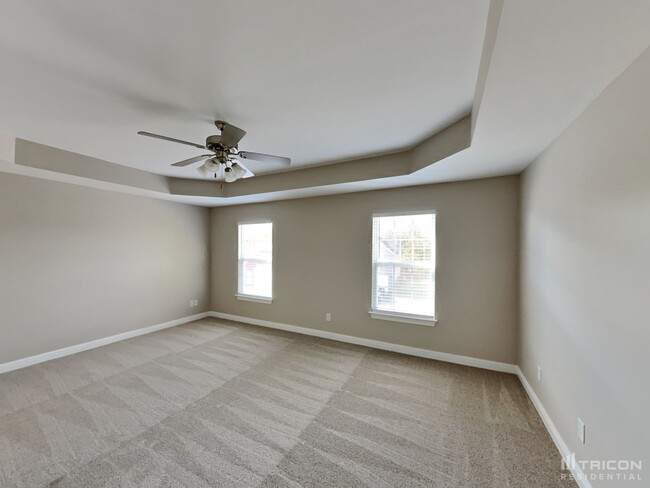 Building Photo - 6820 Scarlet Ridge Dr