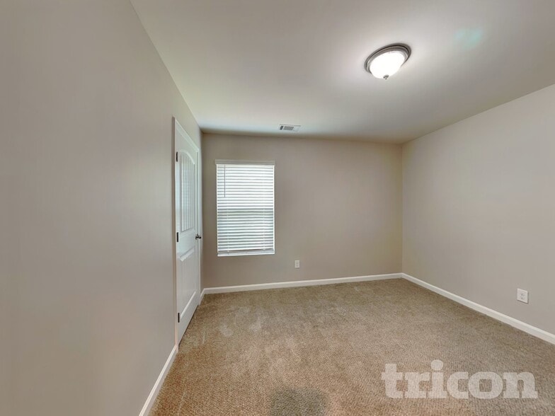 Building Photo - 1008 Eldon Ln