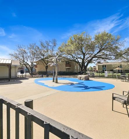 Building Photo - 601 Bellaire Dr