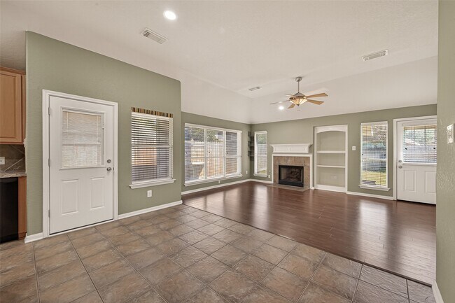 Building Photo - 12418 Shawwood Ct