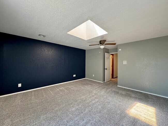 Building Photo - 428 Sundance Ln