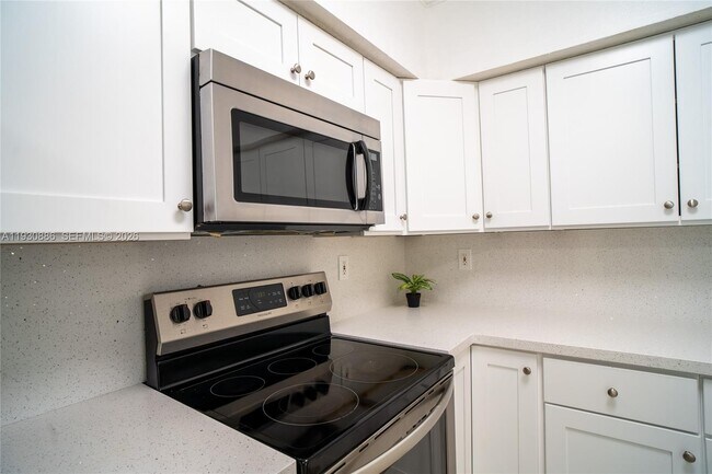 Building Photo - 11730 SW 2nd St