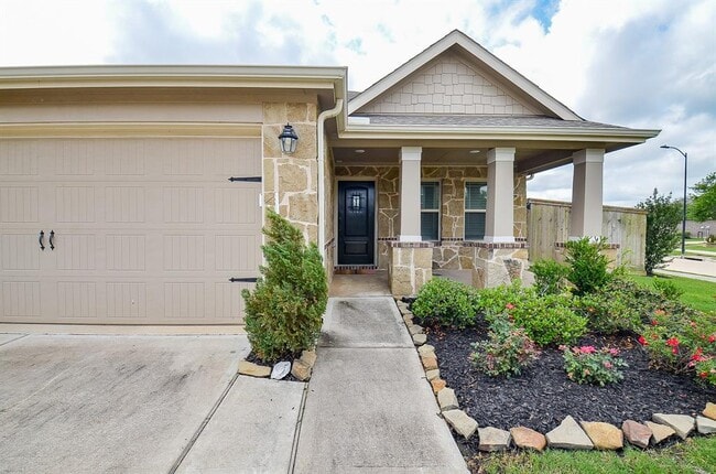 Building Photo - 23019 Tindarey Falls Ln