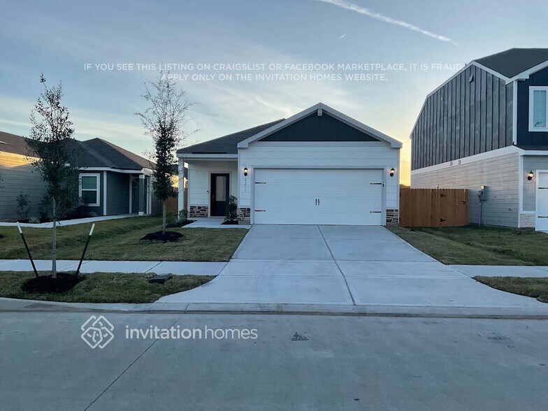 Primary Photo - 8206 Blooming Meadow Ln