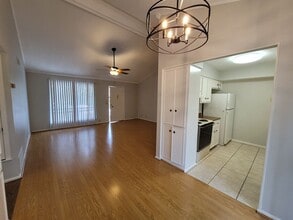 Building Photo - Cute 2 Bedroom 2 Bath Condo close to Medic...