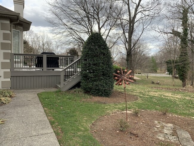 Building Photo - 111 Geers Ct