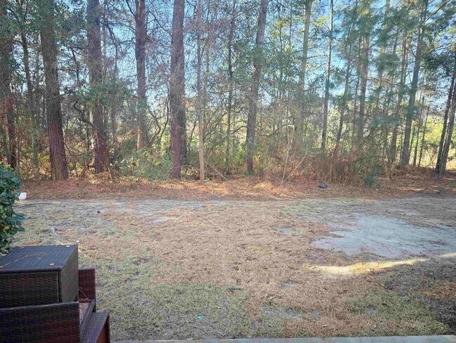 Building Photo - 1124 Fairway Ln