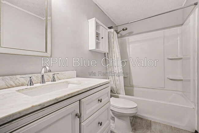 Building Photo - 11674 Greenhaven Ct