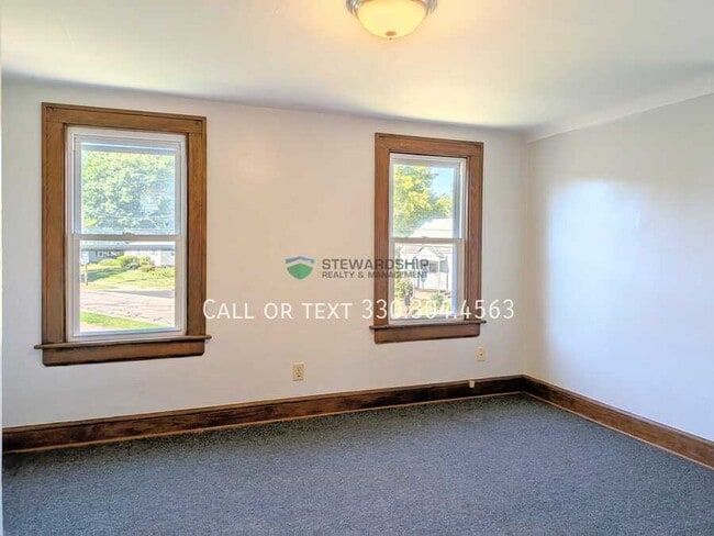Building Photo - 654 E Glenwood Ave