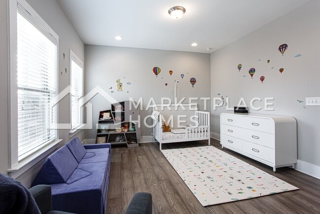 Building Photo - 3594 Parkhaven Pl