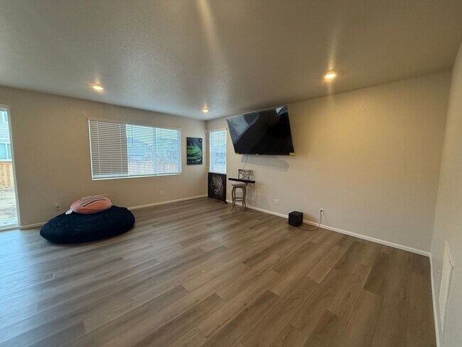 Building Photo - Beautiful Home for Rent