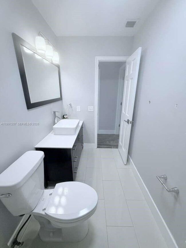 Building Photo - 8517 NW 9th Pl