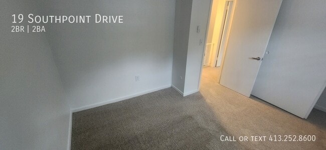 Building Photo - 19 Southpoint Dr