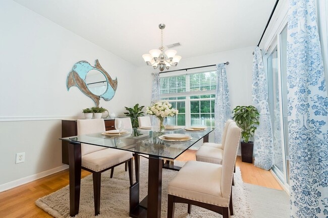 Building Photo - Serenity Meets Everyday Convenience!