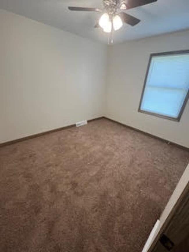 Building Photo - 486 S. Kaser