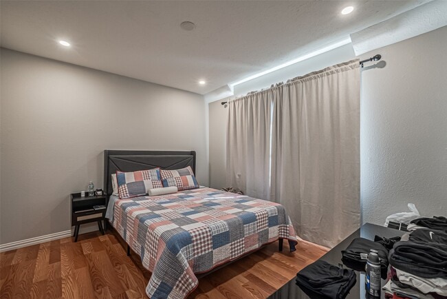 Building Photo - 15211 Camino Del Sol Dr