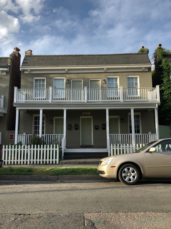 Primary Photo - 2306 Parkwood Ave