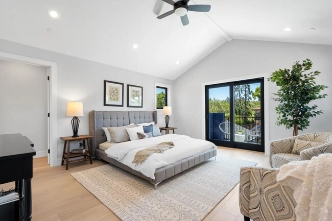 Building Photo - Contemporary Mount Carmel Retreat with Seamless Indoor-Outdoor Living