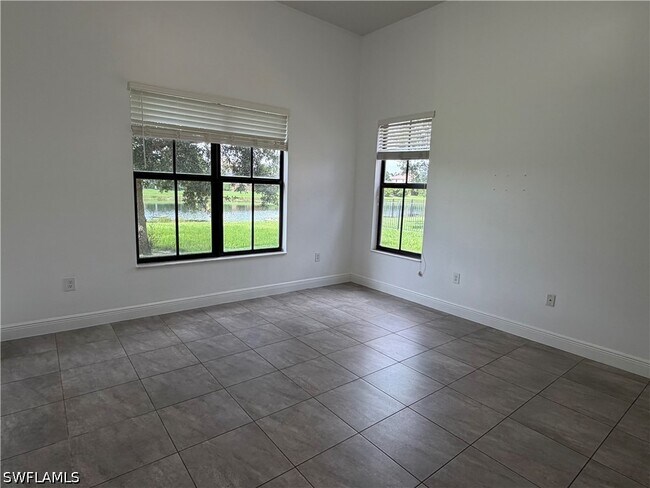 Building Photo - 5299 Ferrari Ave