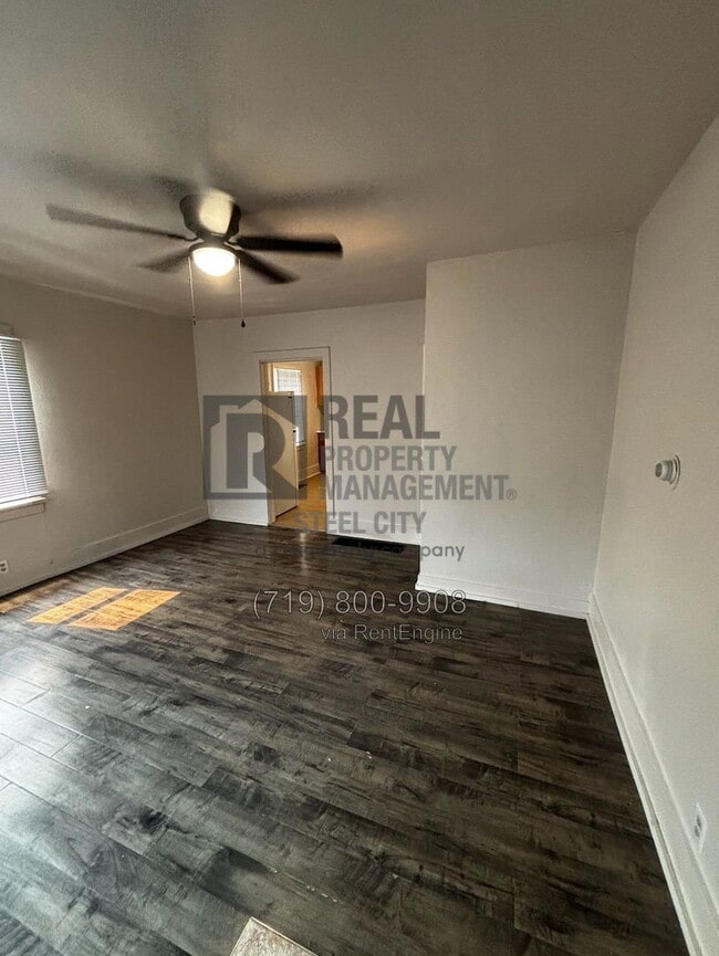 Building Photo - 1207 W 15th St