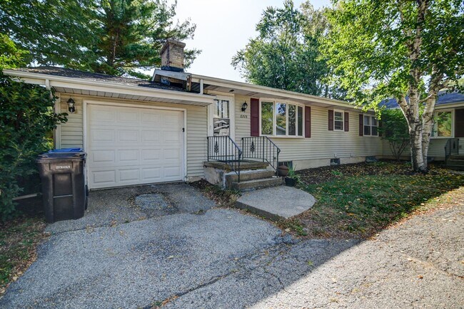Building Photo - Katzfey-6715-6717 Century Ave