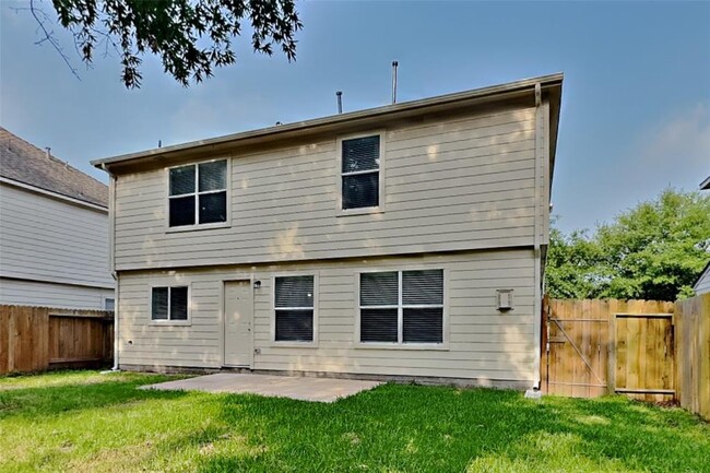 Building Photo - 16884 Greenhouse St