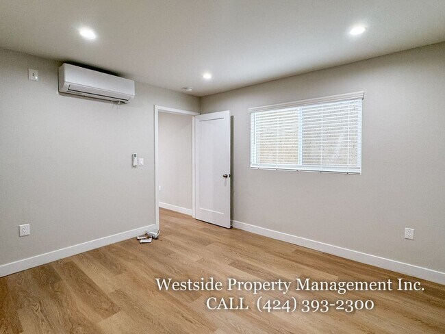 Building Photo - 316 Ximeno Ave