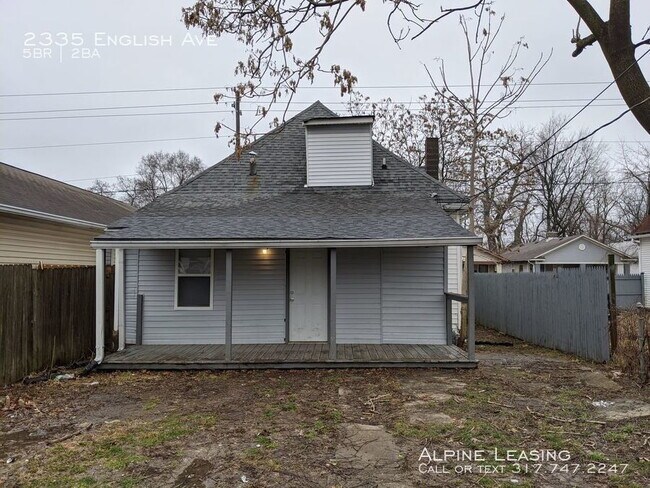 Building Photo - Short Commute to Downtown & Fountain Square!