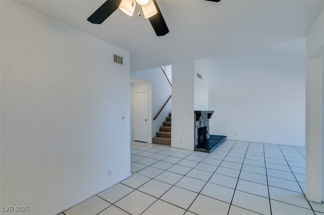 Building Photo - 4012 Grasmere Ave