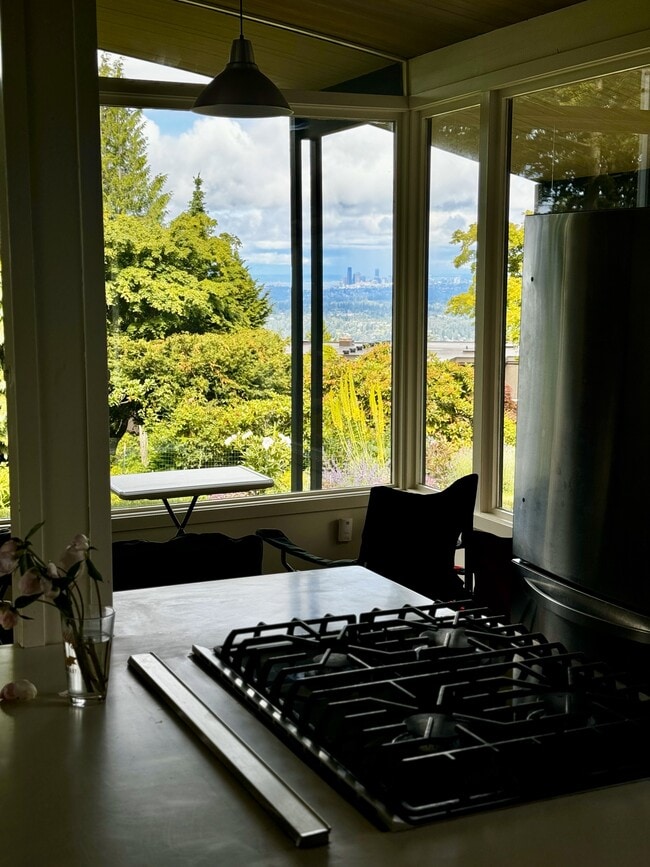 Building Photo - 14407 SE 55th St