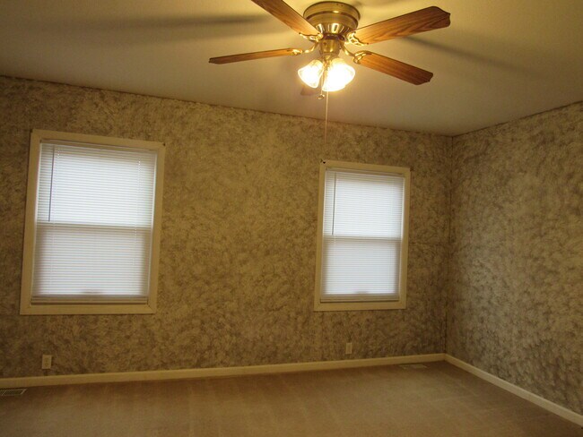 Building Photo - 3834 N Sturdevant St