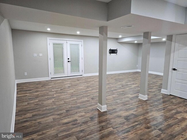 Building Photo - 133 Meadows Rd