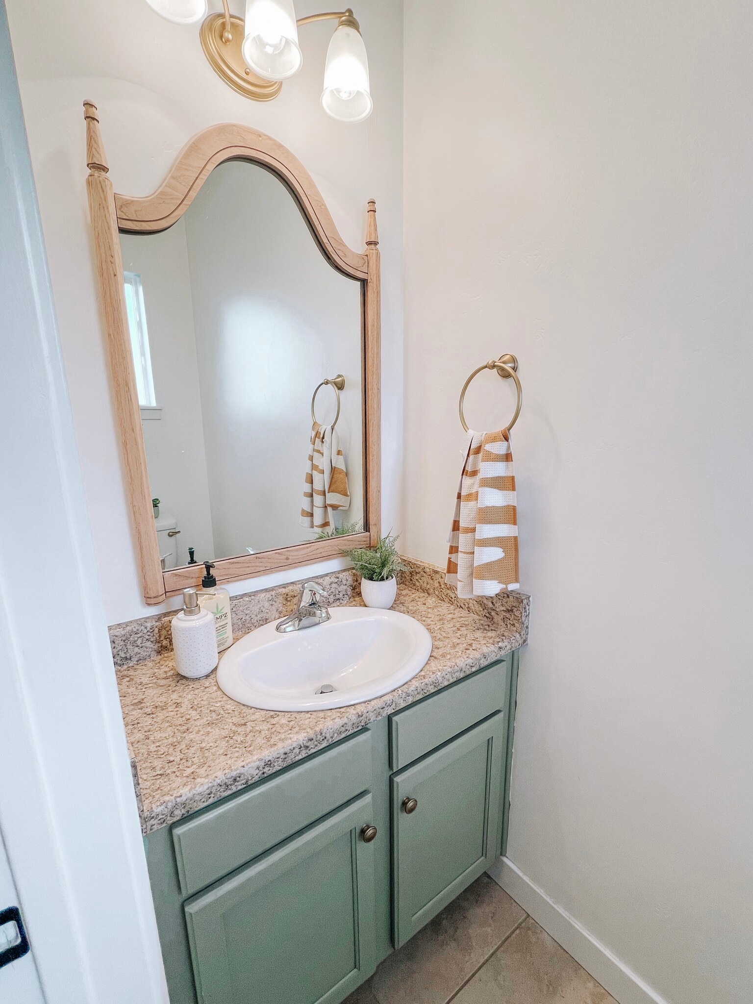 Pocket bath pt1 - 3784 W Periwinkle Dr