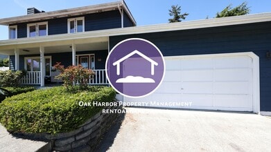 Building Photo - 2025 Baymont Dr
