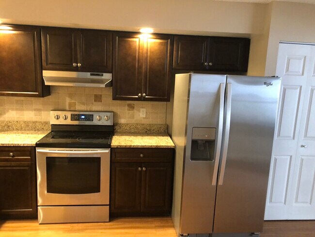 Building Photo - 7140 55th Ave N