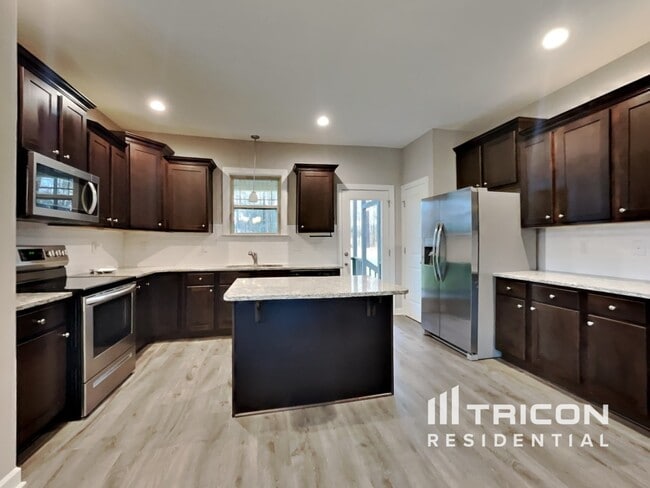 Building Photo - 135 Lasswade Ct