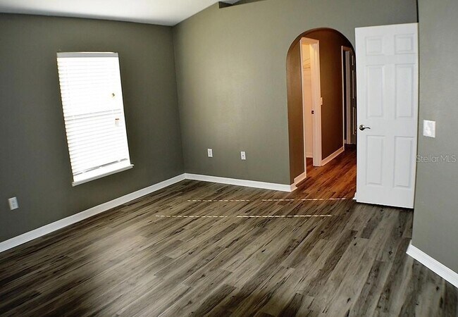 Building Photo - 1017 Tawny Eagle Dr