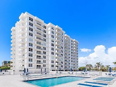 Building Photo - 4511 S Ocean Blvd