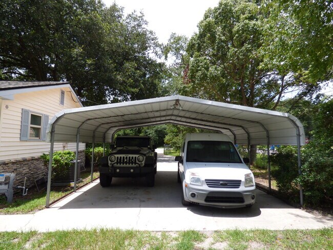 Building Photo - 13203 Yellow Bluff Rd