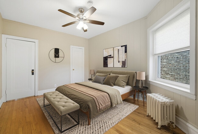 Building Photo - 4831 W Roscoe St